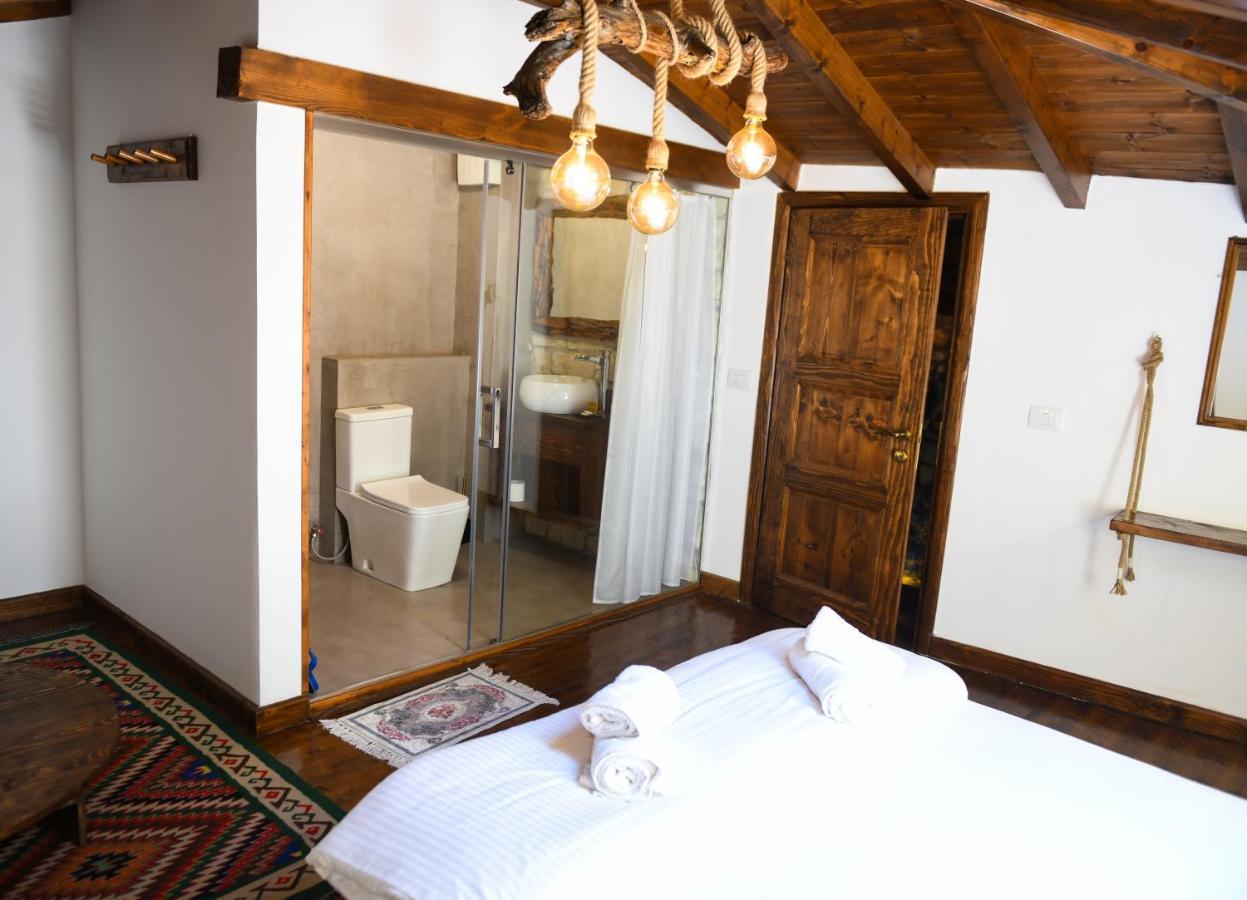 Anhel Hotel Берат Екстер'єр фото