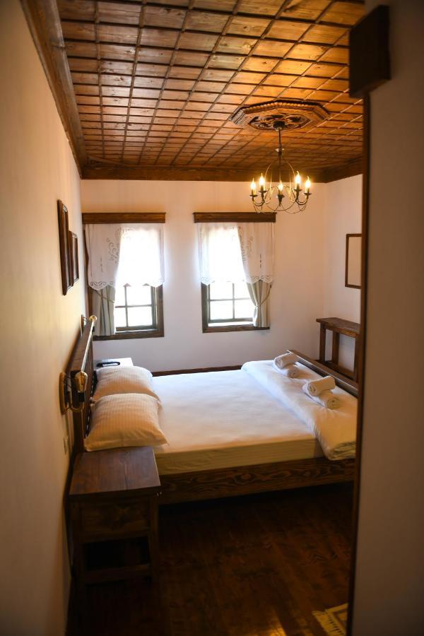 Anhel Hotel Берат Екстер'єр фото