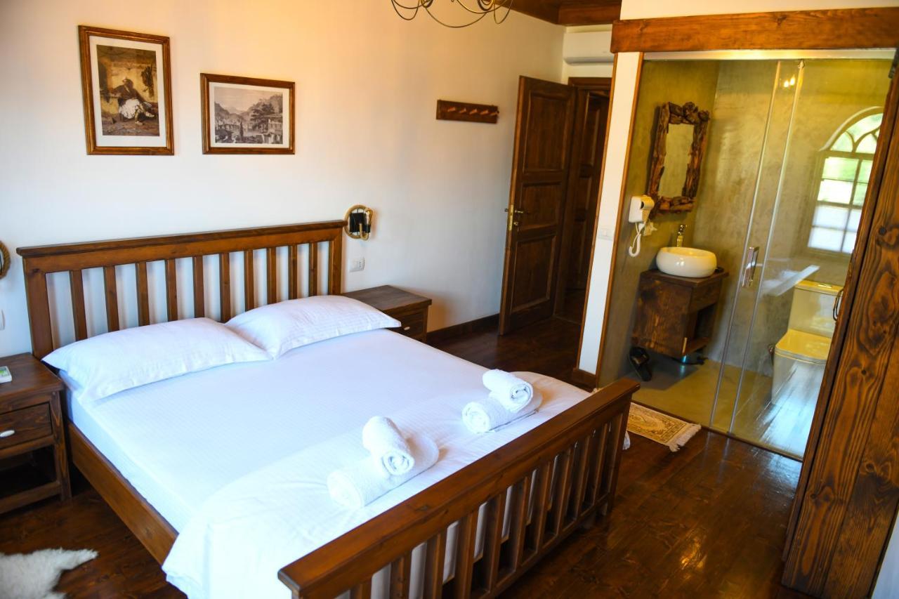 Anhel Hotel Берат Екстер'єр фото