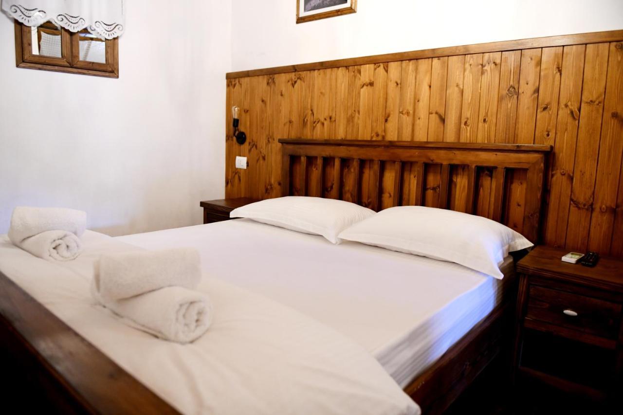 Anhel Hotel Берат Екстер'єр фото
